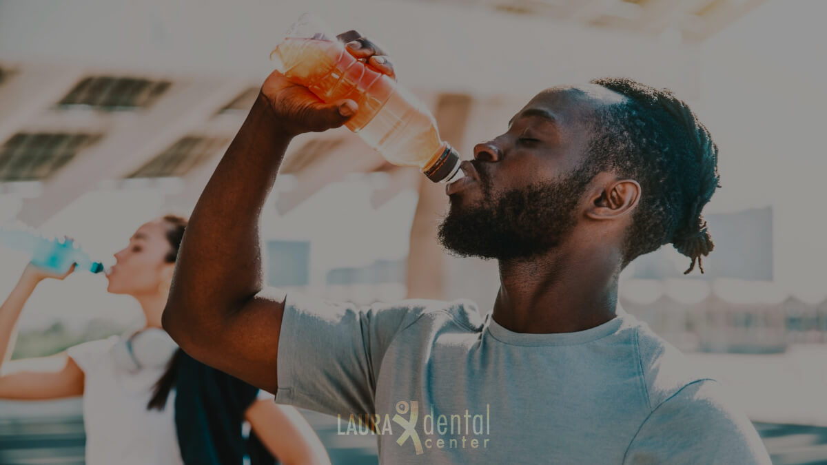 how-sports-drinks-can-impact-your-oral-health-img